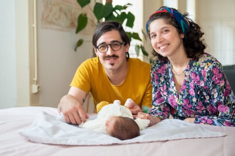 הורים עם תינוק שנולד